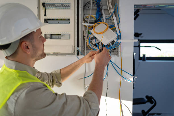Best Local Electrician Companies  in Monmouth, IL